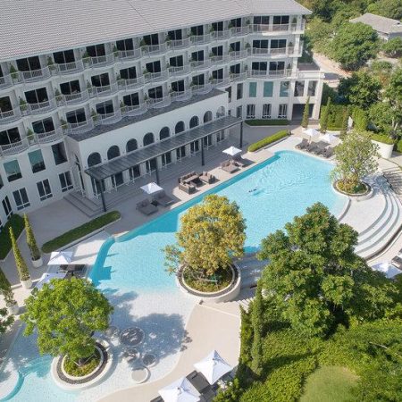 Resort Cross Pattaya Pratamnak